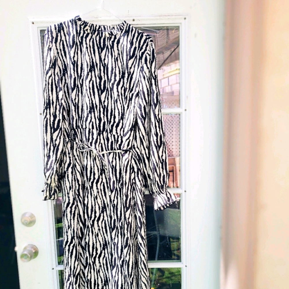 Black and white zebra print midi dress